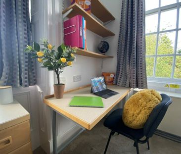 1 bedroom in a house share to rent - Photo 5