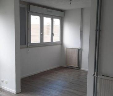 APPARTEMENT FAUX TYPE 4 LA CRESSONNIERE - Photo 2
