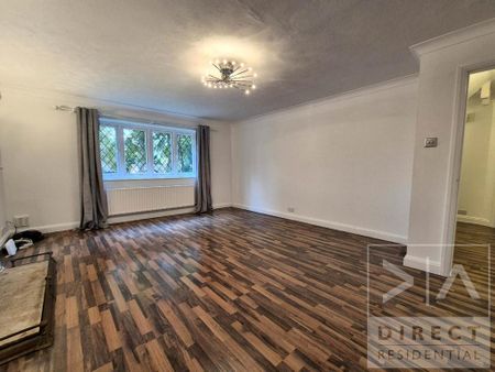 4 bedroom detached house to rent - Photo 2