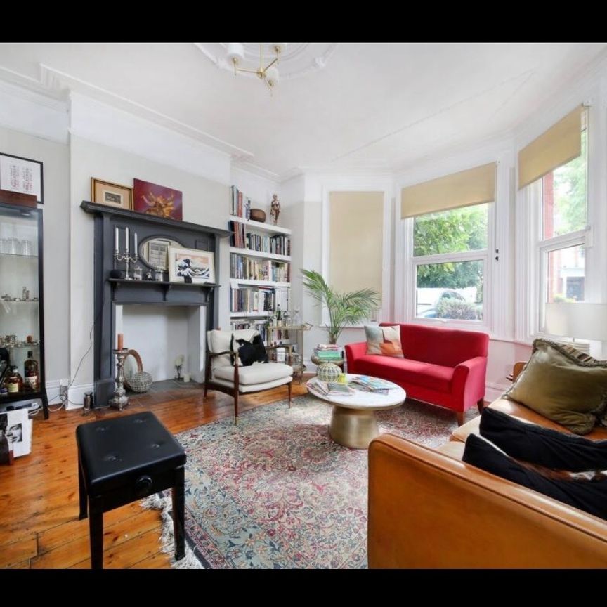 6 Bed Semi-Detached House, Palewell Park, SW14 - Photo 1