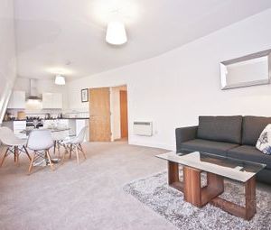 1 Bedrooms Flat to rent in Warple Way, Acton W3 | £ 307 - Photo 1