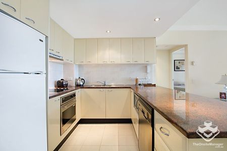 Large unfurnished Unit with easy access to the new Kangaroo Point Green Bridge - Photo 5