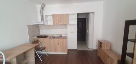 Garsoniera renovata mobilata si utilata - Fotografie 3