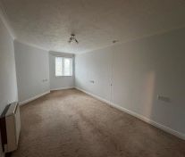 1 bed Apartment for Rent - Photo 6