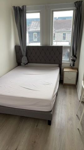 For Lease - 11.5 Lippincott Street, Toronto, Ontario - Photo 2