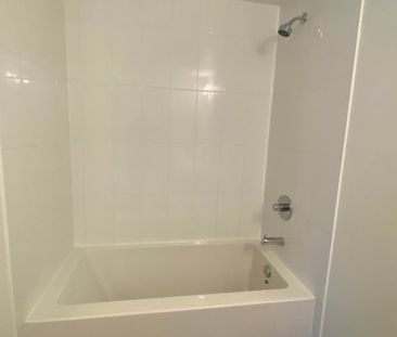 For Lease - 412 Silver Maple Road Unit# 620, Oakville, Ontario - Photo 4