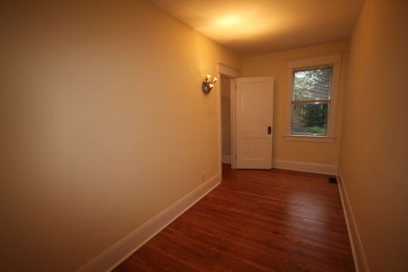 For Lease - 31 Hiawatha Road, Toronto, Ontario - Photo 2