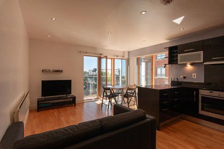 2 bedroom apartment to rent - Photo 2