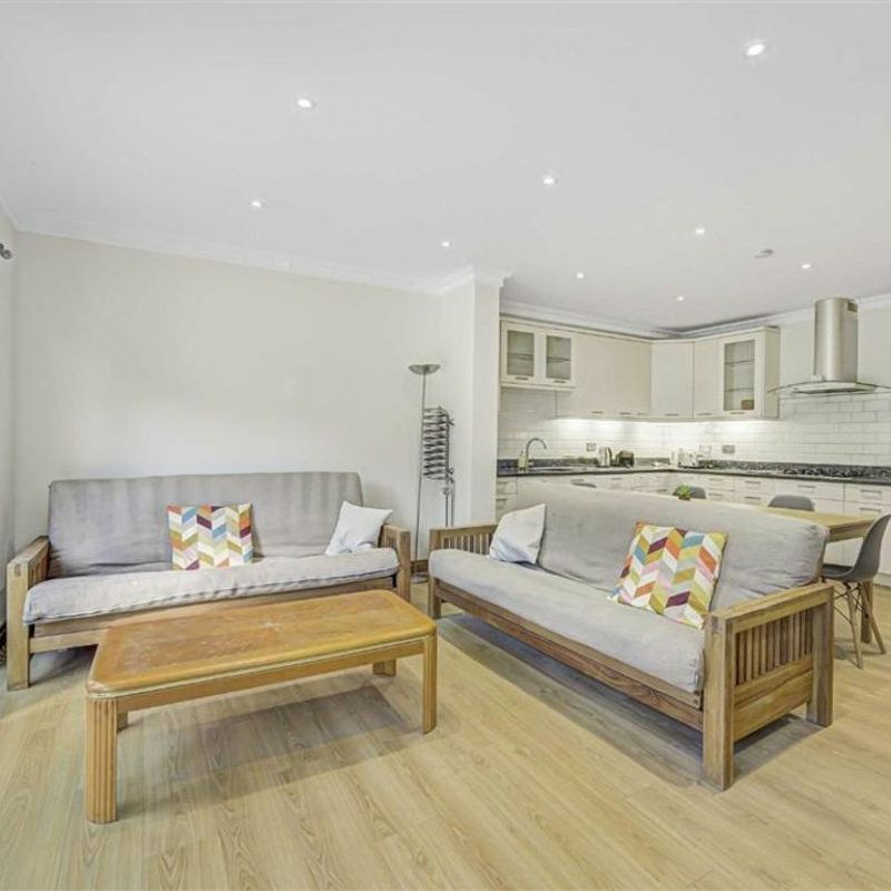 Tunnel Avenue - Photo 1