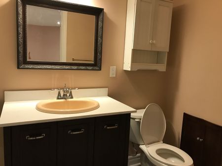 For Lease - 2535 Symington Court, Mississauga, Ontario - Photo 5