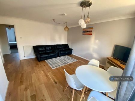 2 bedroom flat to rent - Photo 5