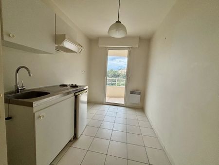 Location Appartement 2 pièces 51m² NICE 06200 - Photo 4