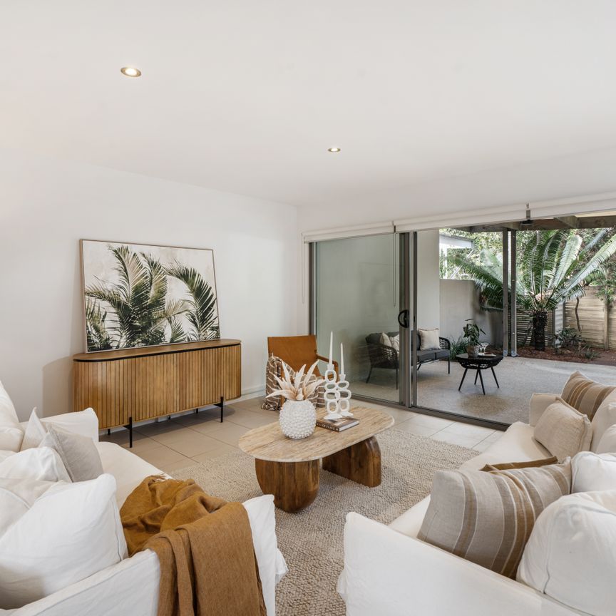 1/27 Chairlift Avenue, Mermaid Beach QLD 4218 - Villa For Rent - $1,450 | Domain - Photo 1