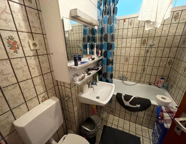 2 Zimmer Wohnung mit Balkon ab 01.04.26 zu vermieten - Photo 1