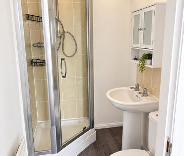 2 bedroom apartment to rent - Photo 5