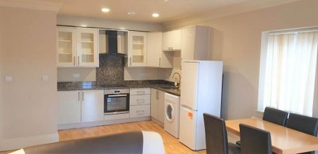 2 bedroom flat to rent - Photo 3