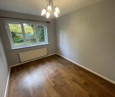 3 bedroom detached bungalow to rent - Photo 2