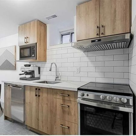 For Lease - 314 Concord Avenue Unit# Bsmt, Toronto, Ontario - Photo 3