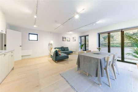 Beautiful 2 bedroom, 2 bathroom apartment to rent in this beautiful block. - Photo 5