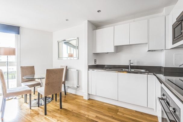 Dowells Street, London, SE10 - Photo 1