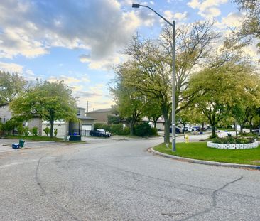 For Lease - 49 Carey Crescent, Markham, Ontario - Photo 4