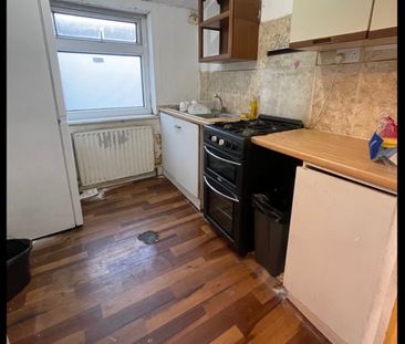 Room in a Shared House, Plashet Grove, E6 - Photo 4