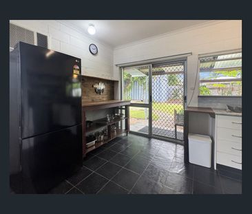 2/82 Gannet Street, Kewarra Beach, Qld 4879 - Photo 1