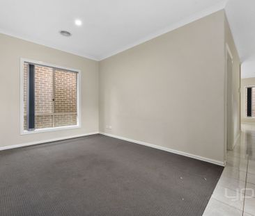 24 Walhalla Drive, Eynesbury - Photo 2