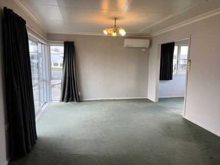Solid and Tidy on Lothian - Photo 2