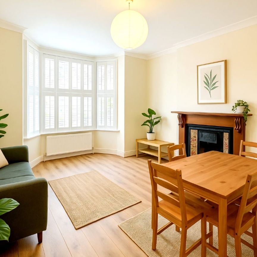 2 Bed Flat, Gleneagle Road, SW16 - Photo 1