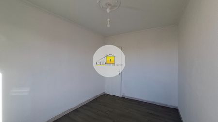 Location Appartement 4 pièces 64m² ST PRIEST 69800 - Photo 3