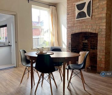 3 bedroom terraced house to rent - Photo 3