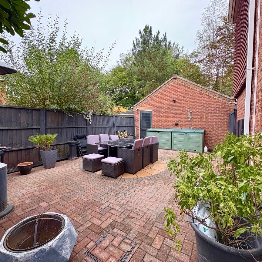 4 bedroom detached to rent Kingsmead, Stretton - Photo 1