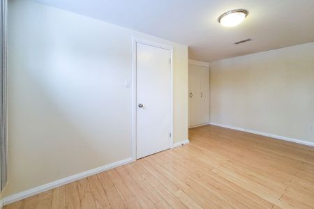 For Lease - 1333 Epton Crescent Unit# #Lower, Mississauga, Ontario - Photo 2