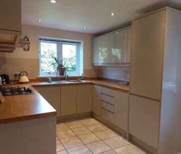 3 bedroom detached house to rent - Photo 6