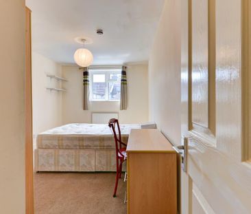 6 bedroom house to rent - Photo 4