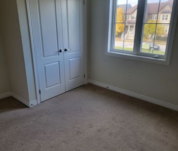 For Lease - 273 Riverlands Avenue, Markham, Ontario - Photo 5