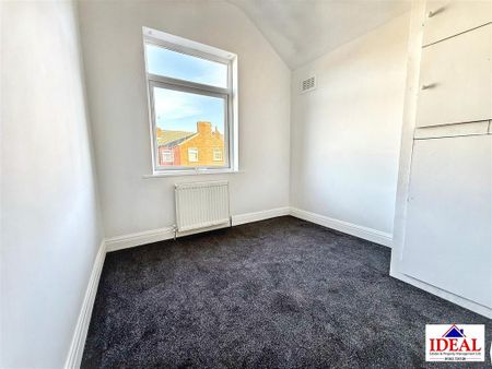 3 bedroom terraced house to rent - Photo 5