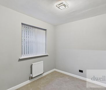 4 bedroom detached house to rent - Photo 5