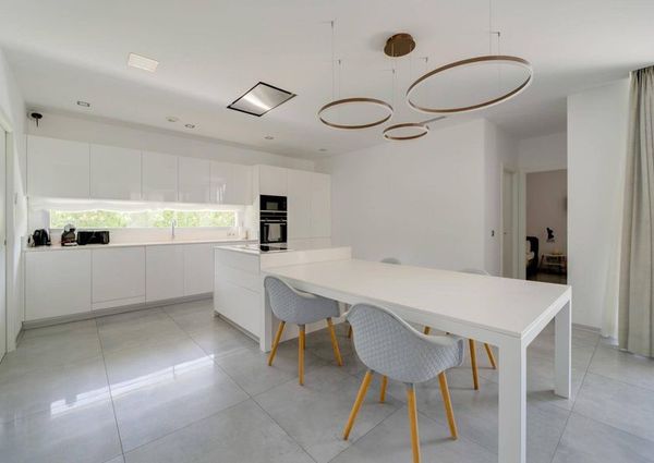 3 room luxury Villa for rent in Finestrat, Valencia