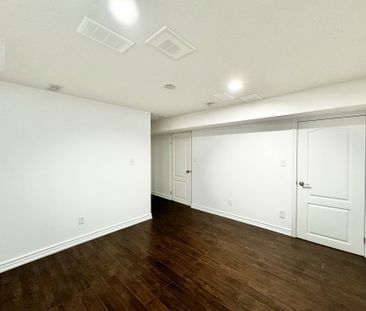 For Lease - 5 Coyle Street, Ajax, Ontario - Photo 5