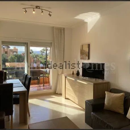 Alquiler de piso en Calle Casares del Sol, 32 - Photo 1