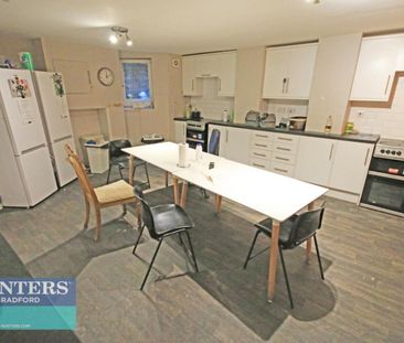 1 bedroom Flat To Let - Photo 4