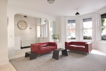2 bedroom ground floor maisonette to rent - Photo 4
