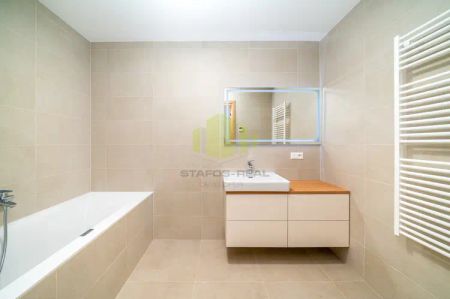 Pronájem luxusní novostavby bytu 3+kk 94,6 m - Fotografie 5