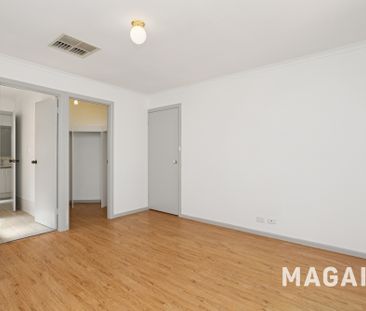 34 Riddoch Cres, Woodcroft SA 5162 - House For Rent | Domain - Photo 5