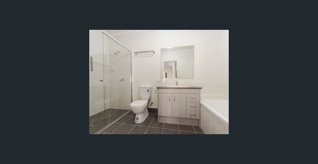 Beautiful 2 bedroom duplex - Photo 1