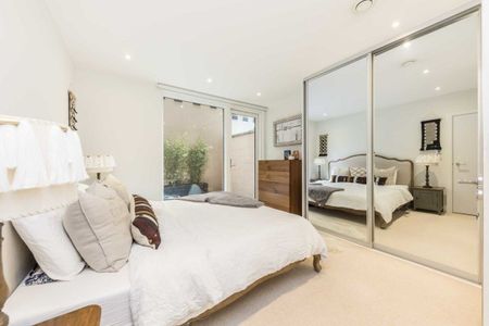 Camden Road, Camden, NW1 - Photo 4