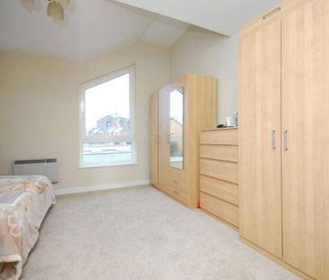 4 bedroom terraced house to rent - Photo 4