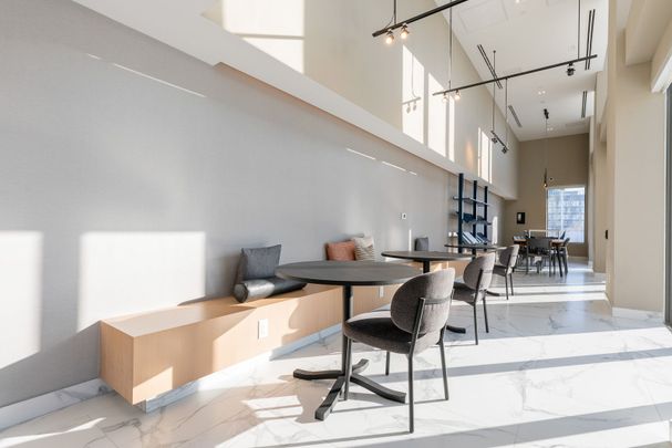 For Lease - 1195 The Queensway N/A Unit# 404, Toronto, Ontario - Photo 1